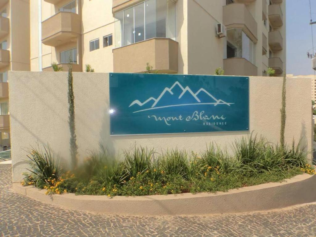 Flat 111 Mont Blanc Caldas Novas Leia Atentamente O Anuncio Exteriör bild